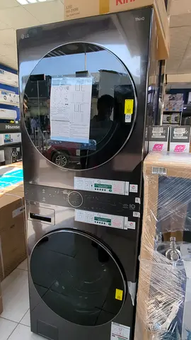Laundry LG WashTower 27” 19kg washer, 16kg dryer