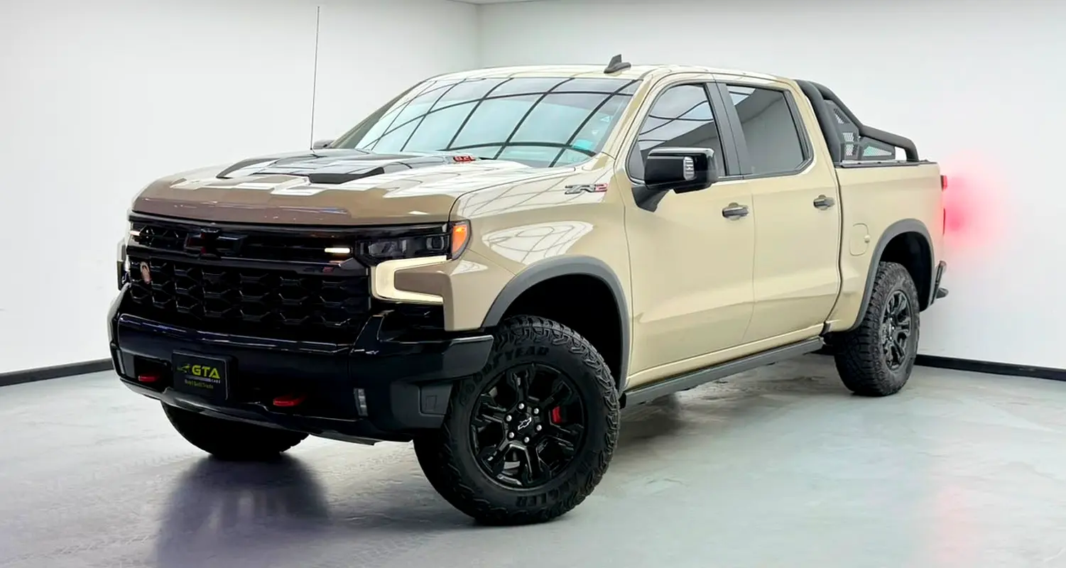 Chevrolet Silverado 1500 2023 — photo 1 of 17