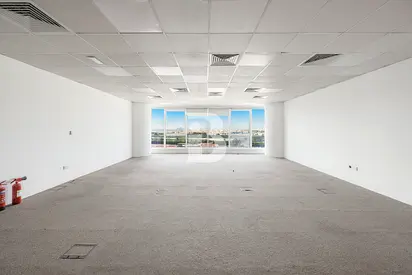 Vacant | Maintained unit | Race Course Views