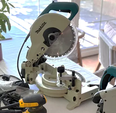 Makita Compound Miter Saw - Like New