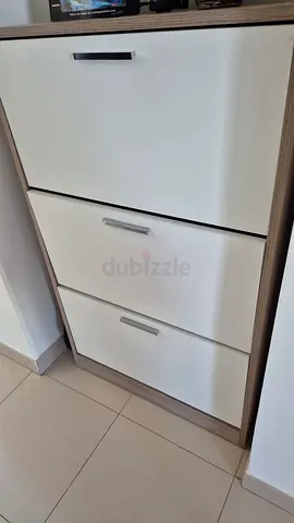 Shoe cabinet size 122 ×75