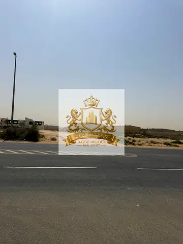 للبيع فى الشارقة   منطقة الصجعة الصناعية   مدينة الإمارات الصناعية   قطعتين أرض موقع مميز  على شارع 36متر  تملك حر للعرب و99سنه للأجانب