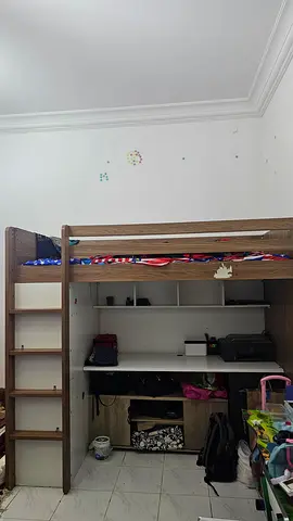 Wooden wardrobe / storage cabinet in good condition