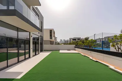 On Park | Landscaped | Ready NOW