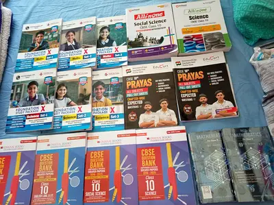 Grade 10 CBSE,Oswaal guides, Physics wallah books set, Arihant  RD Sharma guides for immediate sale