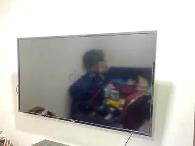 44 inch TCL Flat Screen LED TV - Good Working Condition