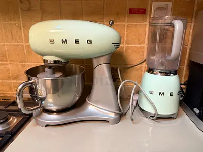 smeg stand mixer and blender