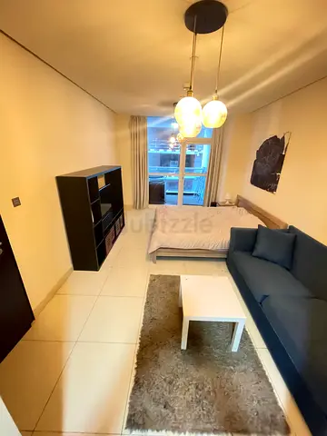 Luxury Master Room | 2 Mins to Tram | Dubai Marina