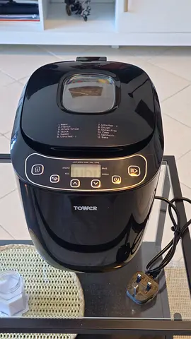 Tower Bread Maker Machine - Black, like new,only 1 month used.