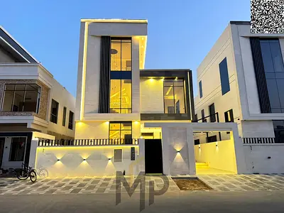 For sale: a villa with a strategic location close to all services, schools, and shopping centers.
