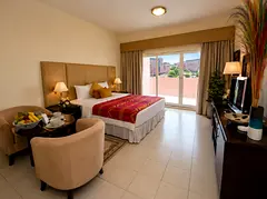 Spacious Master Bedroom for Family – Discovery Gardens (Pink Building)