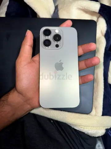 iPhone 15 Pro  tdra natural titanium - mint condition 87% battery health - personally used