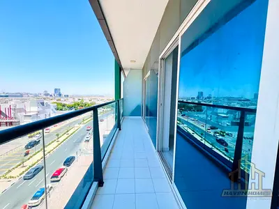 BRIGHT & SUNNY | PARK FACING | LARGE LAYOUT