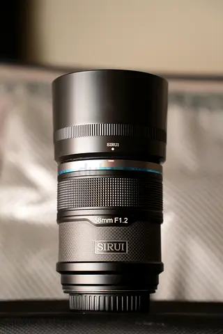 Lense sirui auto focus 56mm f1.2 for sony apsc