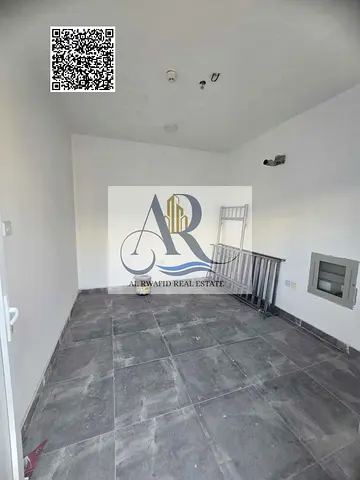 سكن عمال جديد للإيجار – موقع مميز بالقرب من السجن  **فرصة مميزة للشركات والأفراد الباحثين عن سكن نظيف وجديد بأسعار مناسبة.**  يتوفر الآن سكن جديد با