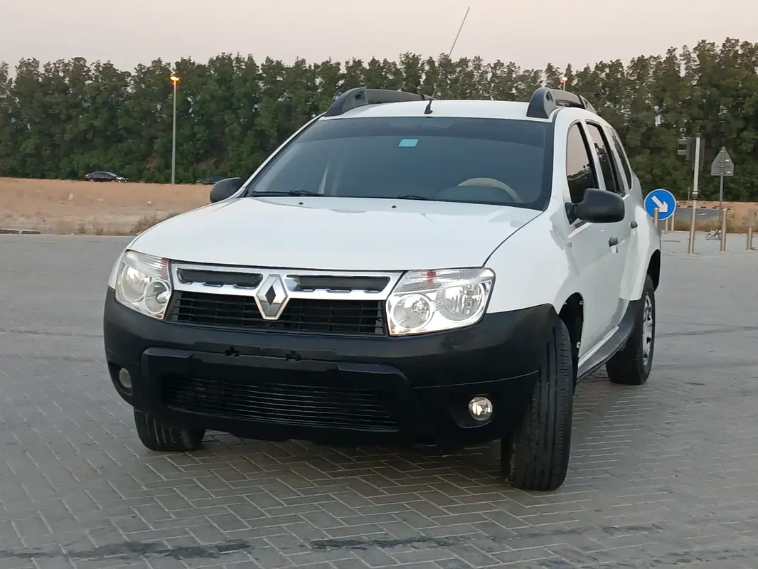 Renault Duster 2015 — photo 1 of 20