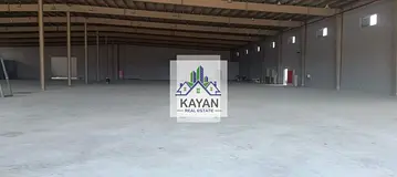 Showroom for rent in UAQ, 74000 sq.ft, 10m height, electricity, offices, staff rooms, prime location