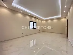 Prime Location | Spacious Modern Fully Upgrade