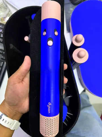 Dyson HS05 Airwrap Blue Blush Used.
