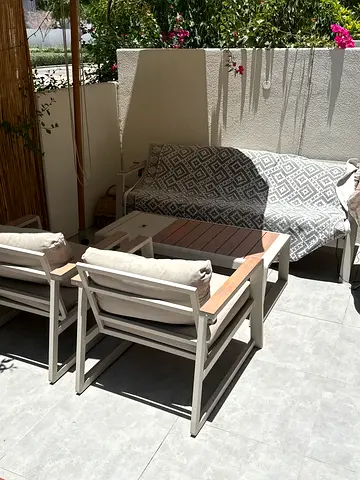 Outside sofa, 2 chairs and table