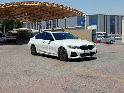 AED 1444/month | 2020 BMW 3-Series 330i xDrive | GCC Specs | Ref#481836