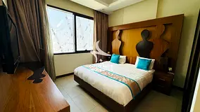 Stylish Furnished 2BHK | Near Metro | Perfect for Families || Prime Location