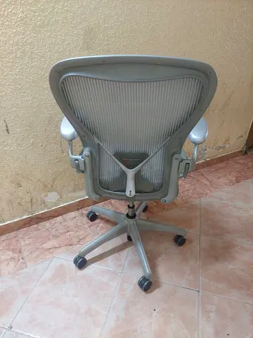 Office Herman Miller Aeron Classic Chair Size C Silver Color