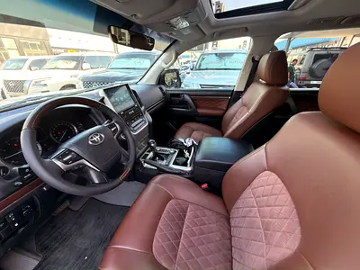 2019 Toyota LAND CRUISER 照片 8