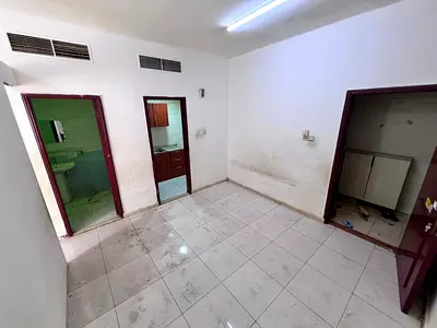 النعيمية | استوديو | 18 ألف | بجوار فندق العين | بناية عائلية | 4 دفعات