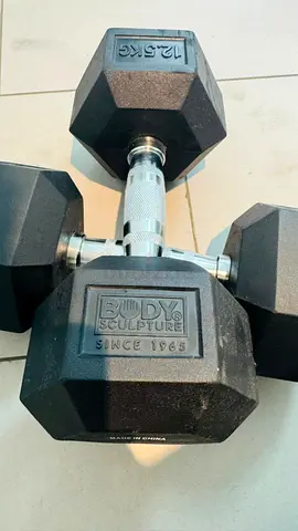 Almost New Body Sculpture Dumbell Pair 12.5kg each