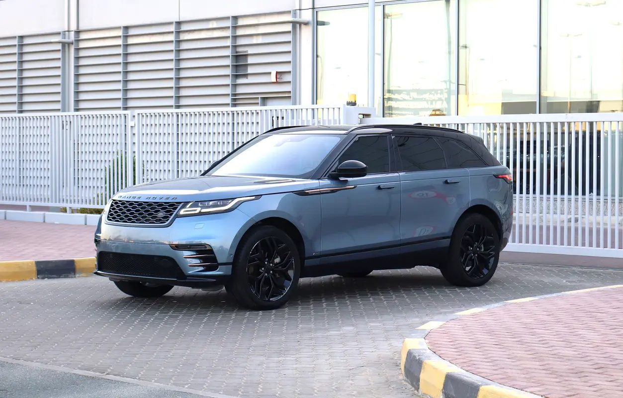 Land Rover Range Rover Velar 2019 — photo 1 of 19