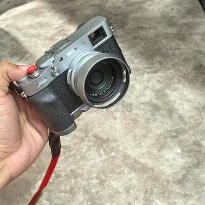 Fujifilm X100-series Style Compact Camera (Classic Rangefinder Look) - Good Condition