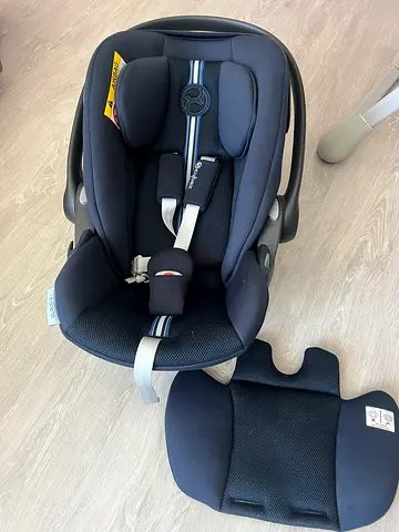 Cybex cloud G+ ocean blue color with adapter