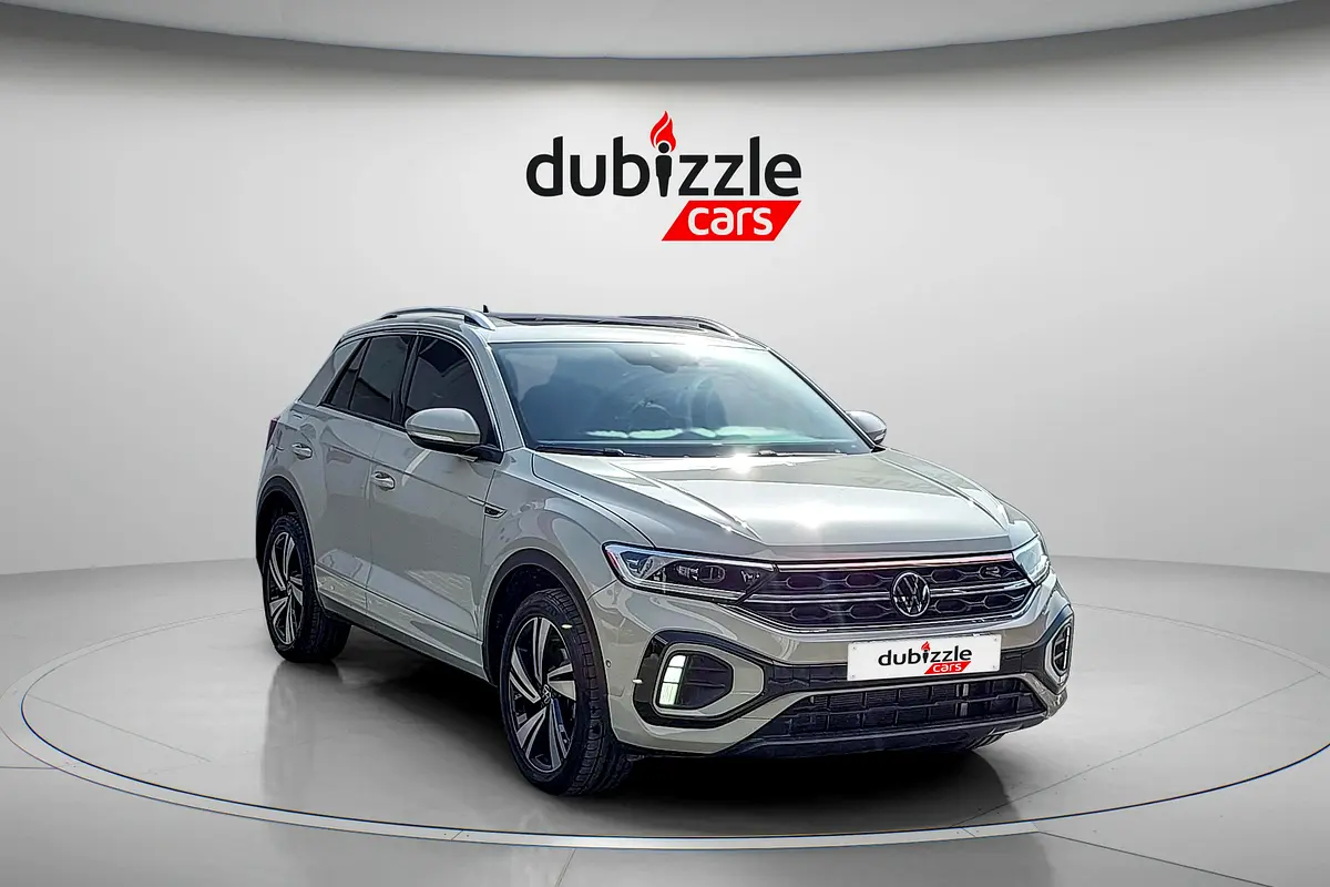 Volkswagen T-Roc 2023 — photo 1 of 15