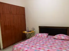 ONE MASTER BEDROOM AVAILABLE FOR RENT. BATHROOM ATTACHED.ELECTRICITY CHARGES AND INTERNET INCLUDED