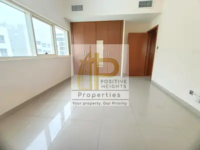 Spacious 3BR+Balcony | Close to Metro | Vacant