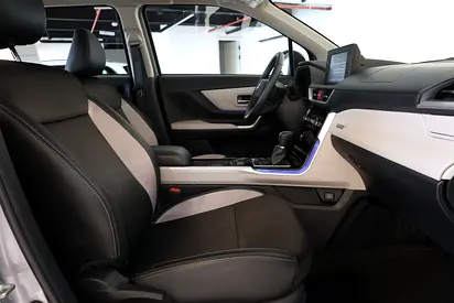 صورة 13 لـ 2025 Toyota VELOZ