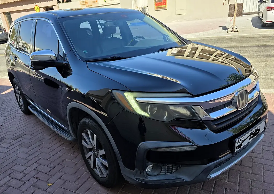 Honda Pilot 2019 — photo 1 of 4