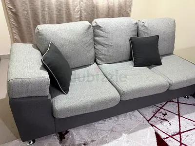 Grey 3 seater Cushions sofa + red mix carpet free - Good Condition