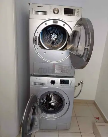 Samsung brand 8kg washer and 8kg dryer set like new condition perfect working