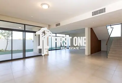 Main Park View | 4 BR Villa | Prime Location
