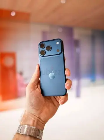 iPhone 17 Pro - 256gb BLUE - TRA - 100% Battery Health