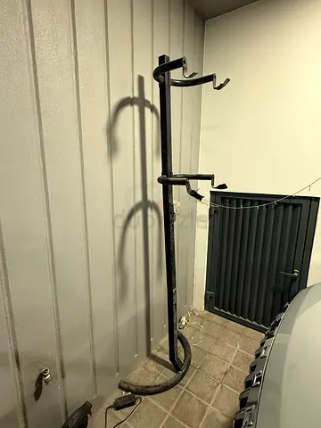 Two Bikes Stand