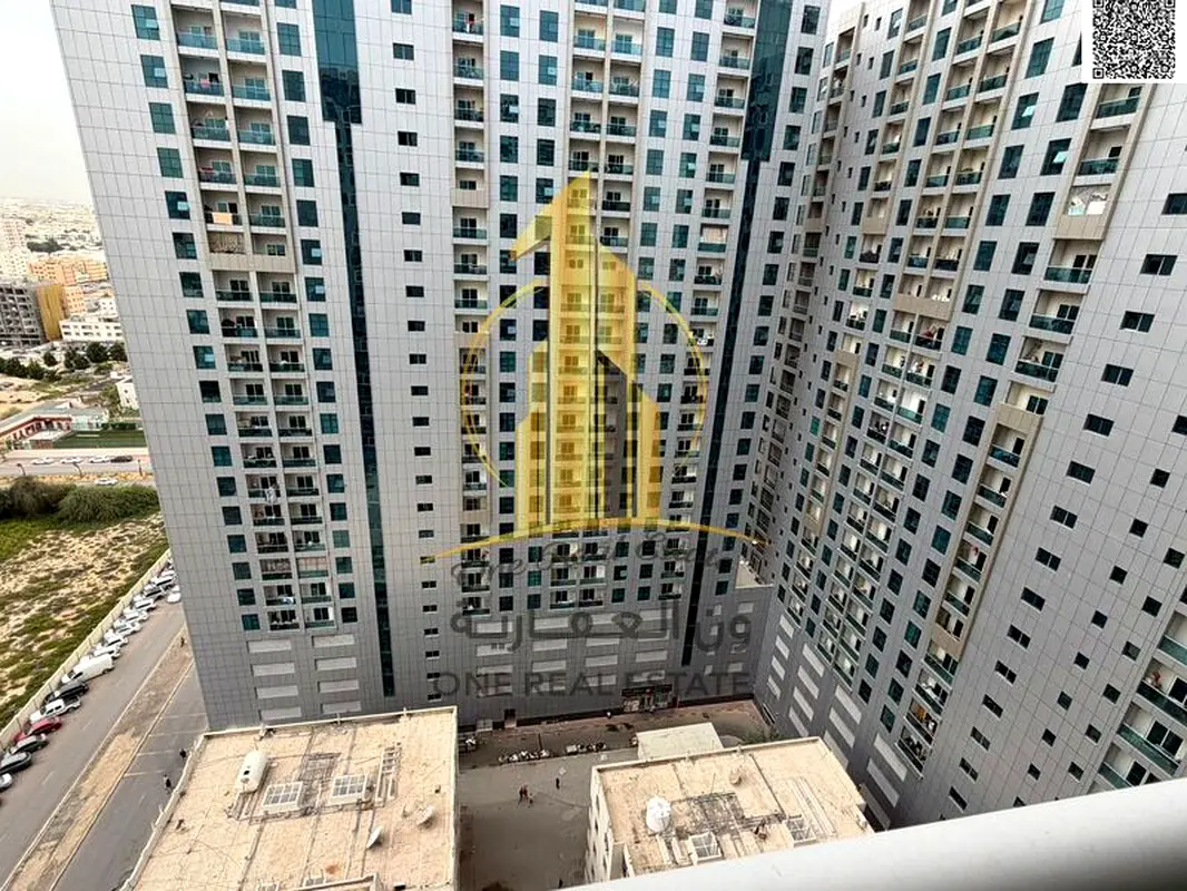 🏢 شقة للبيع في سيتي تاور – برج A2 📍 طابق مرتفع بإطلالة مفتوحة 🔹 تفاصيل الشقة: مفروشة بالكامل مع موقف سيارة المساحة: حوالي 800 قدم مربع ✨ مميزات: