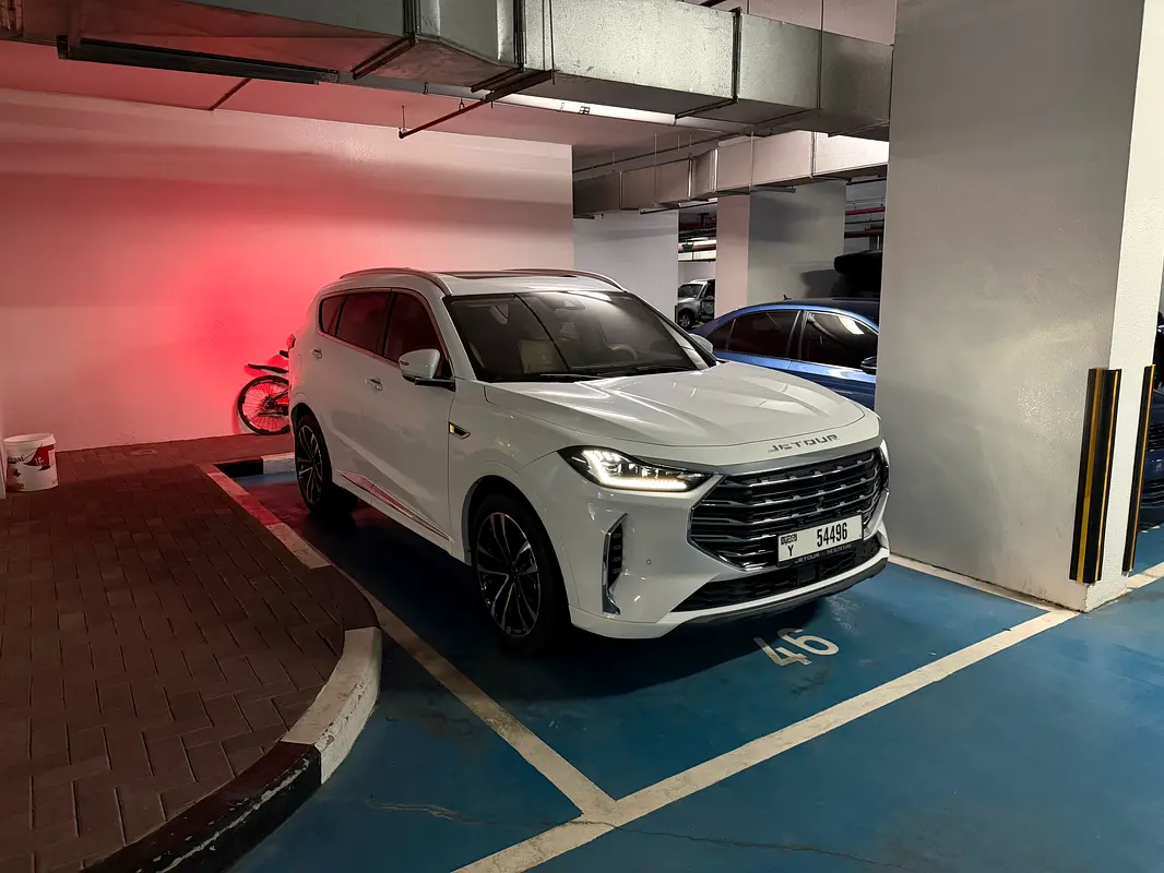 Jetour X70 Plus 2024 — photo 1 of 9