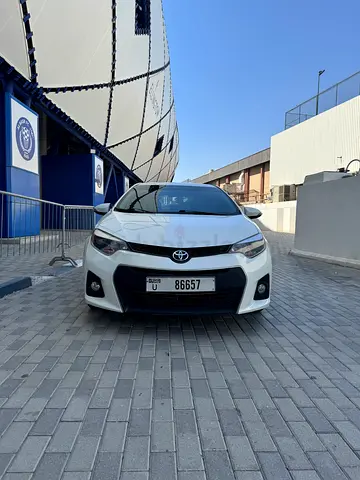 Toyota Corolla 2014 | Canadian Specs | Well Maintained