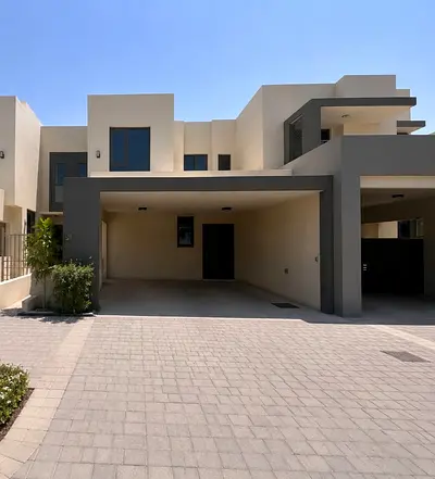 Landscaped Garden | Vacant | Prime Family Location