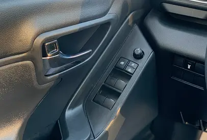 Toyota Innova SE, миниатюра 5