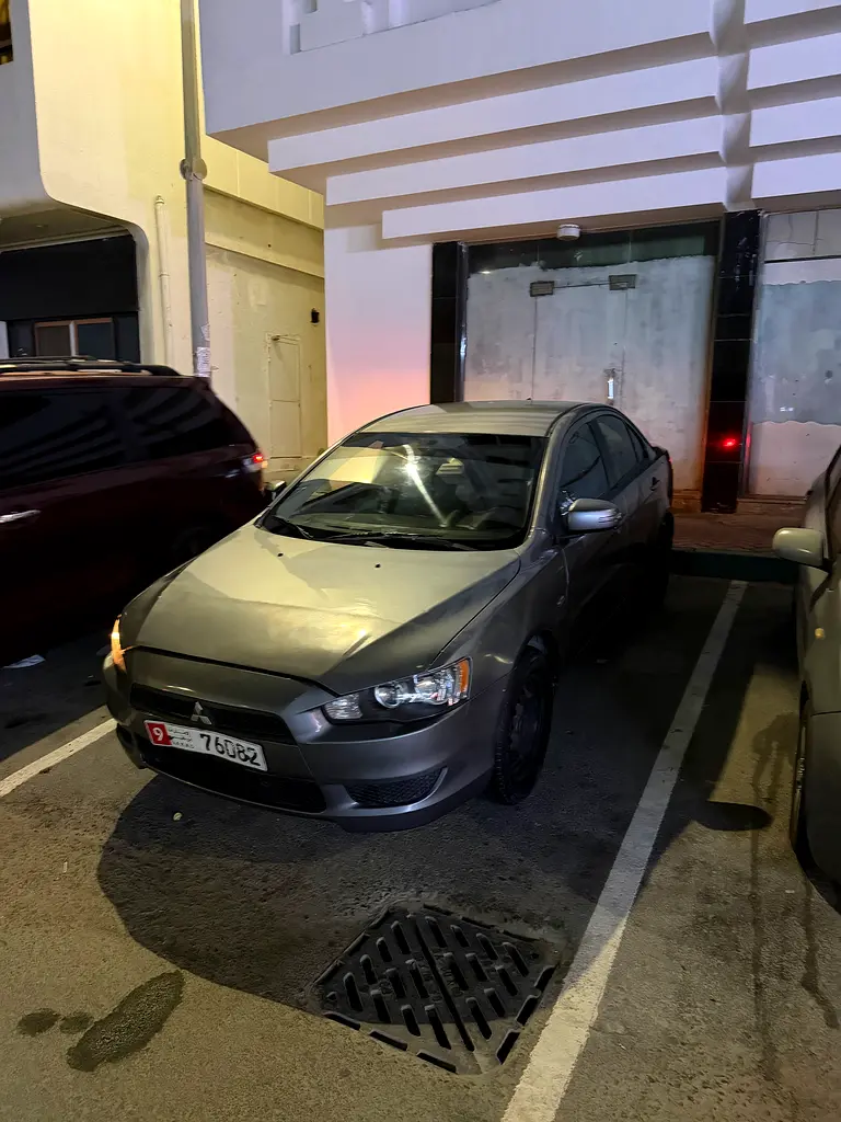 Mitsubishi Lancer 2015 — photo 1 of 3