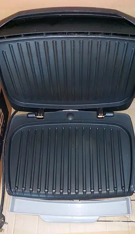 Black and Decker Grill cum Toaster